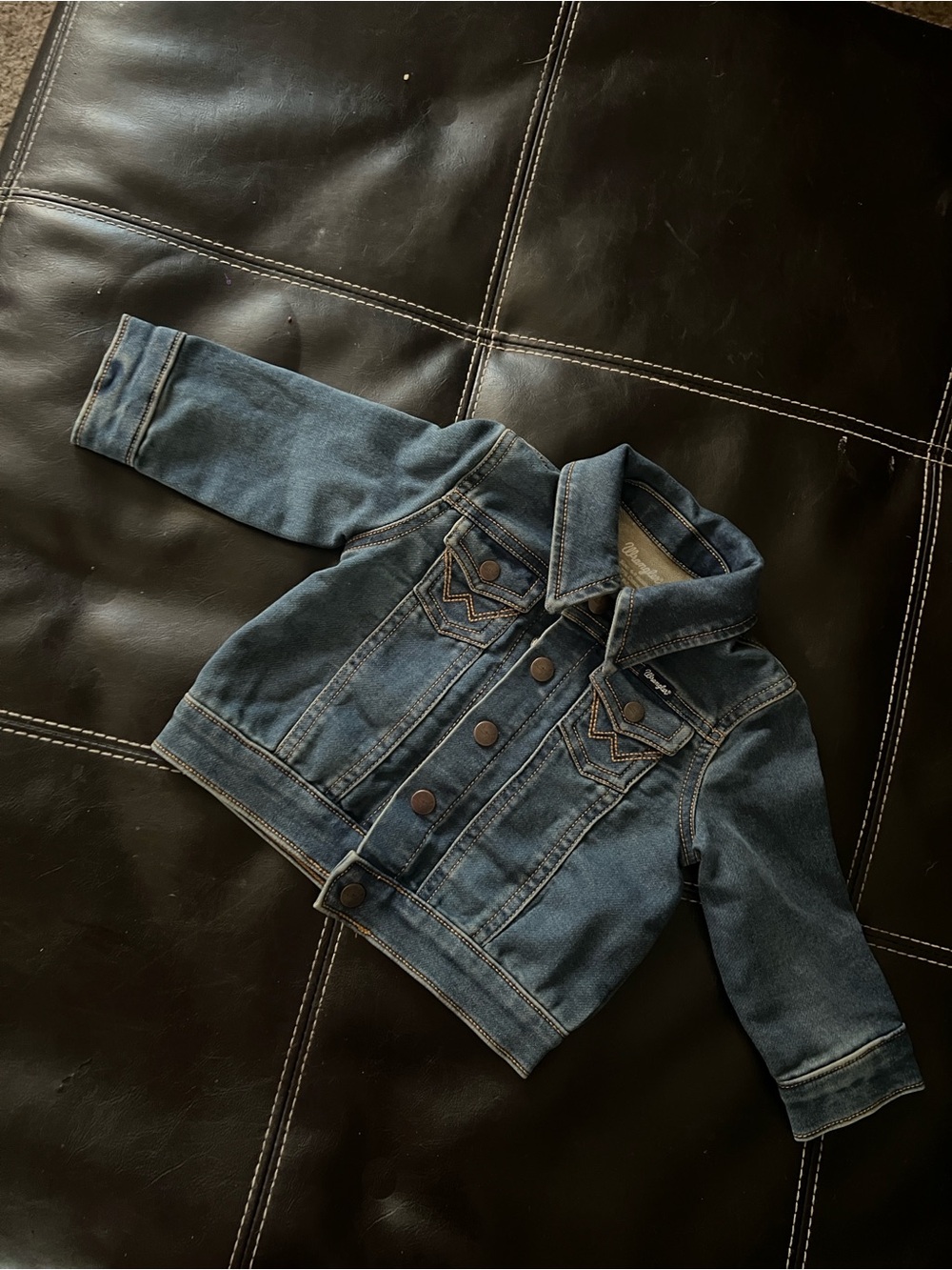 NWOT WRANGLER 6-9 MONTHS